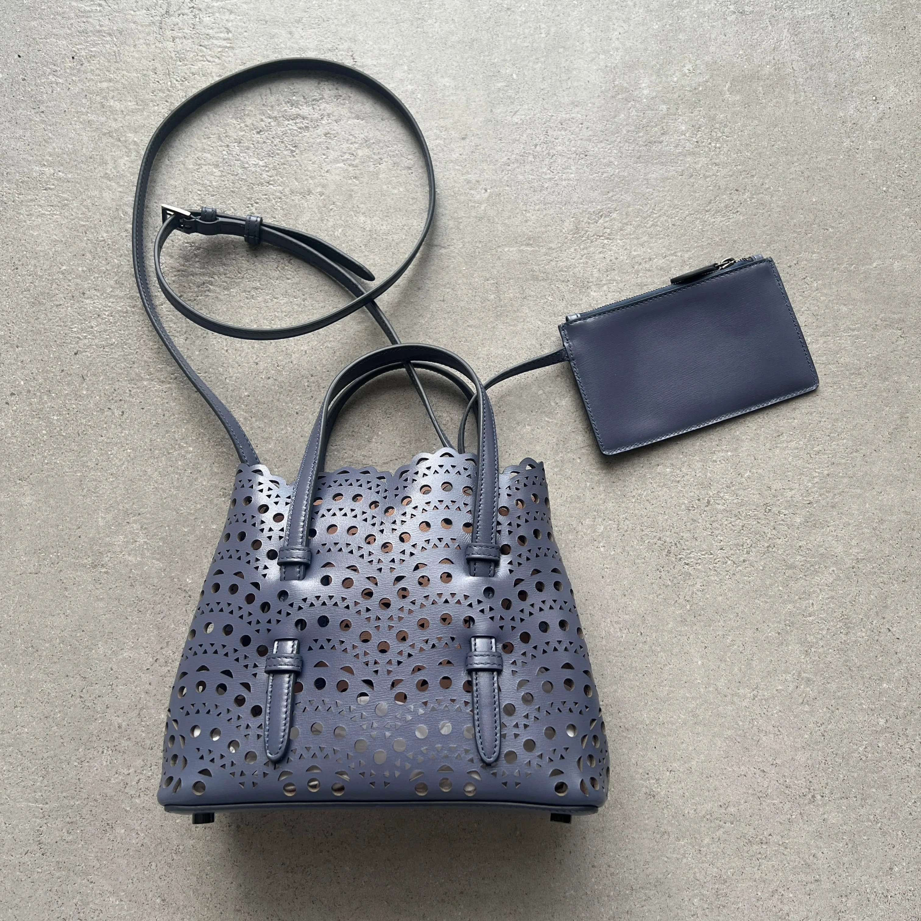 Mina 20 Wave Lux Calfskin, Bleu Turquin