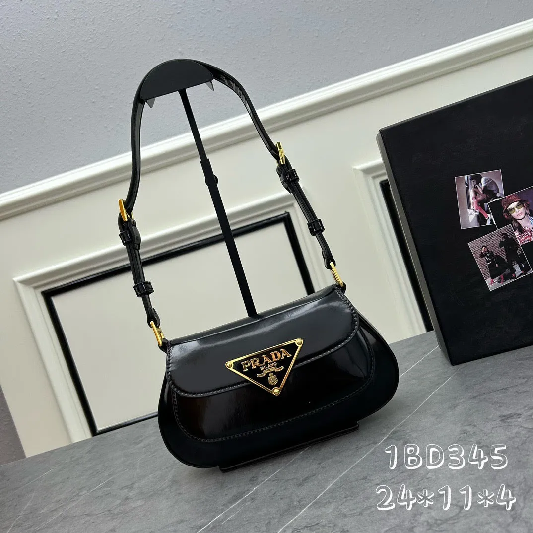 PD254 Prada Emblème Leather Bag / 9.4x4.3x1.5inch
