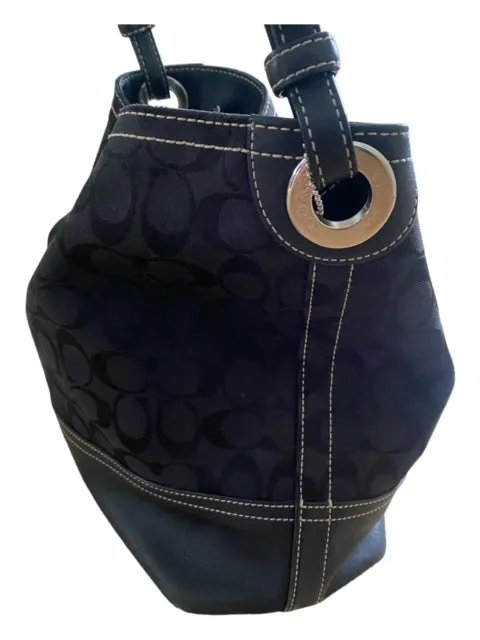 Pre-owned Coach Vintage Bucket Bag With Signature C.