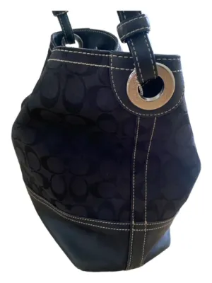 Pre-owned Coach Vintage Bucket Bag With Signature C.