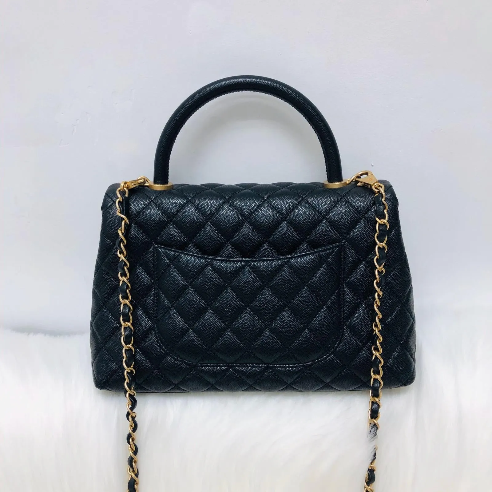 Quilted Medium Coco Handle Flap Black Caviar