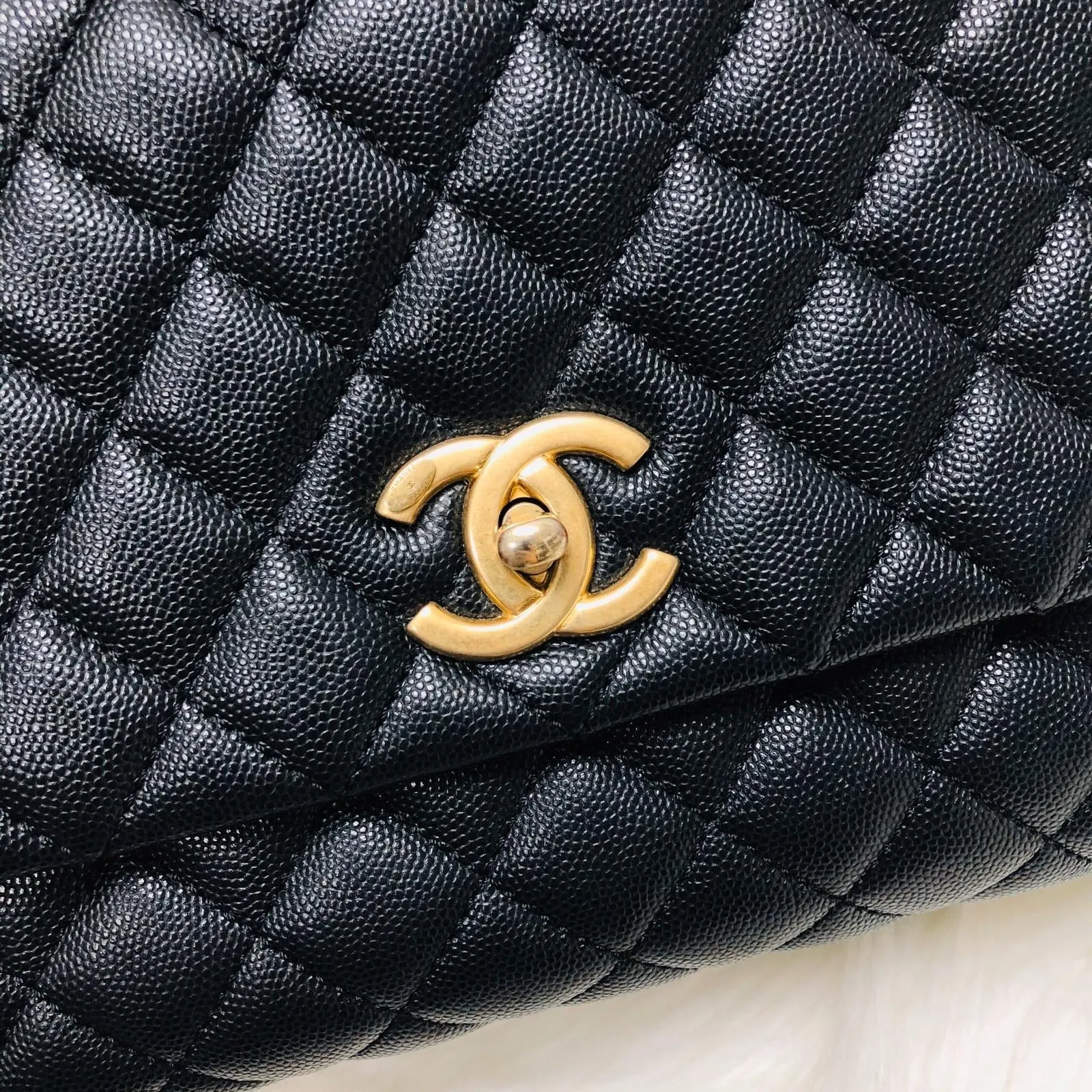 Quilted Medium Coco Handle Flap Black Caviar