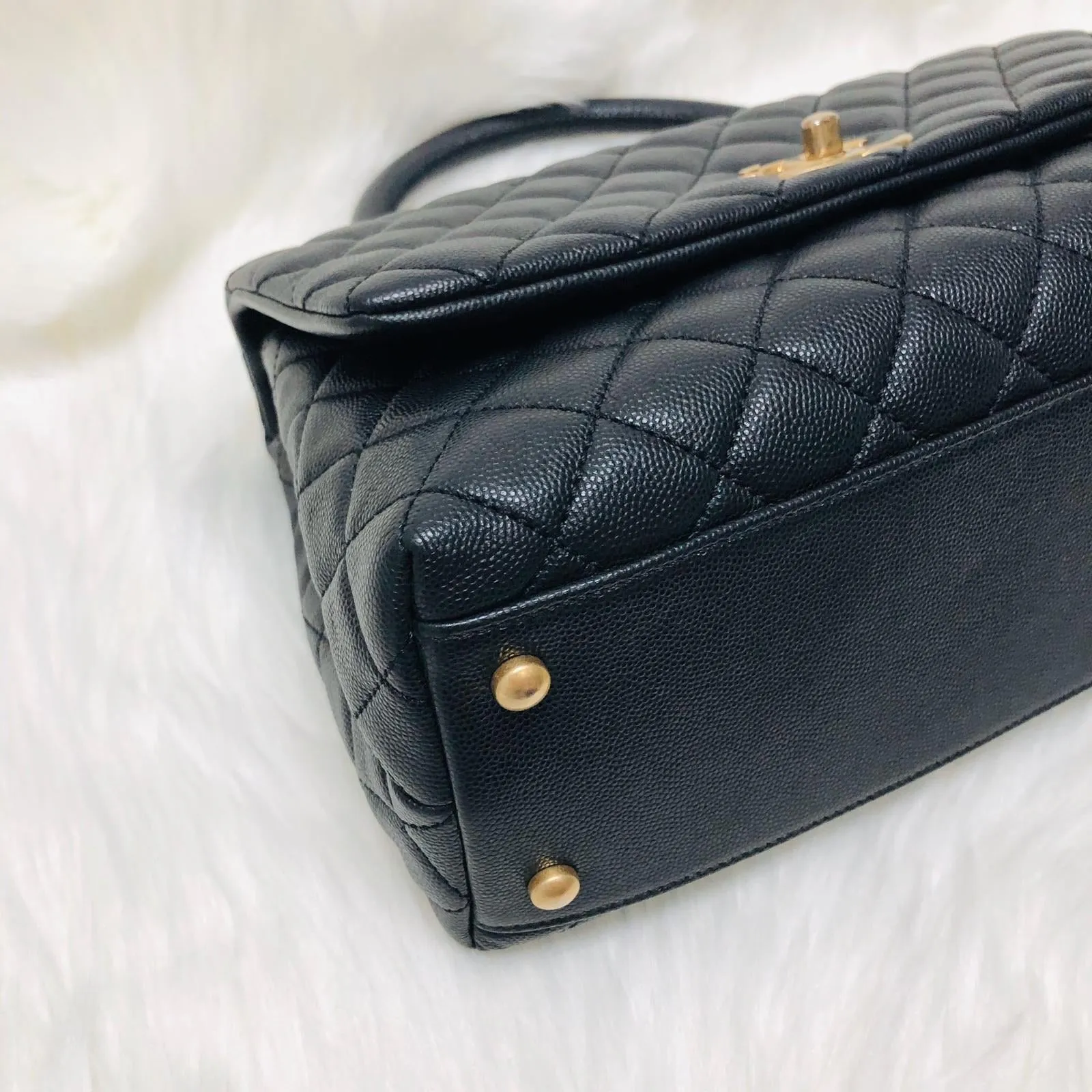 Quilted Medium Coco Handle Flap Black Caviar