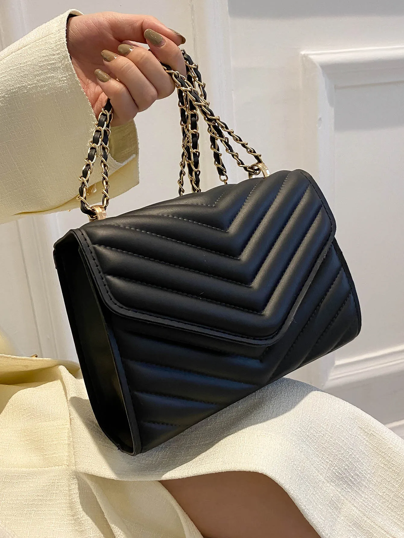 Quilted Pattern Flap Chain Square Bag  - Black- FD ⚡