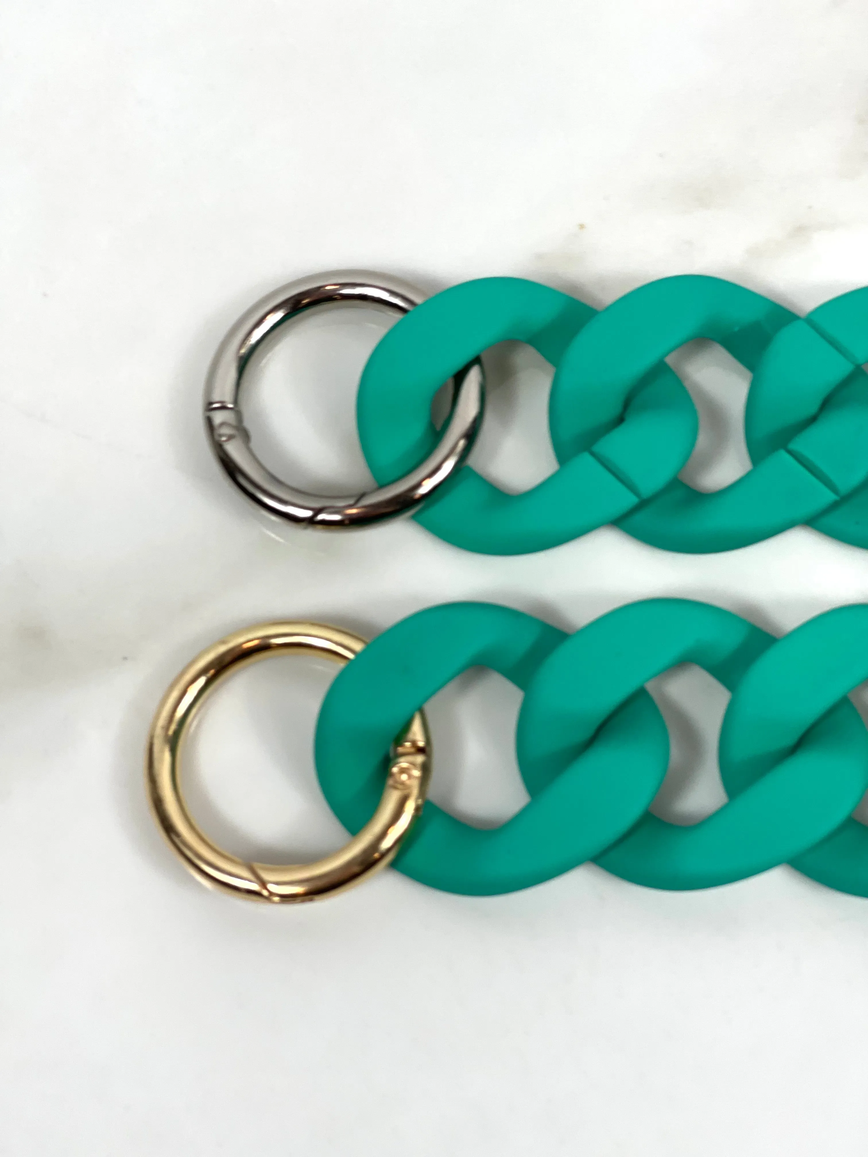 "MINT" Matte Acrylic Top Handle Chain 12"