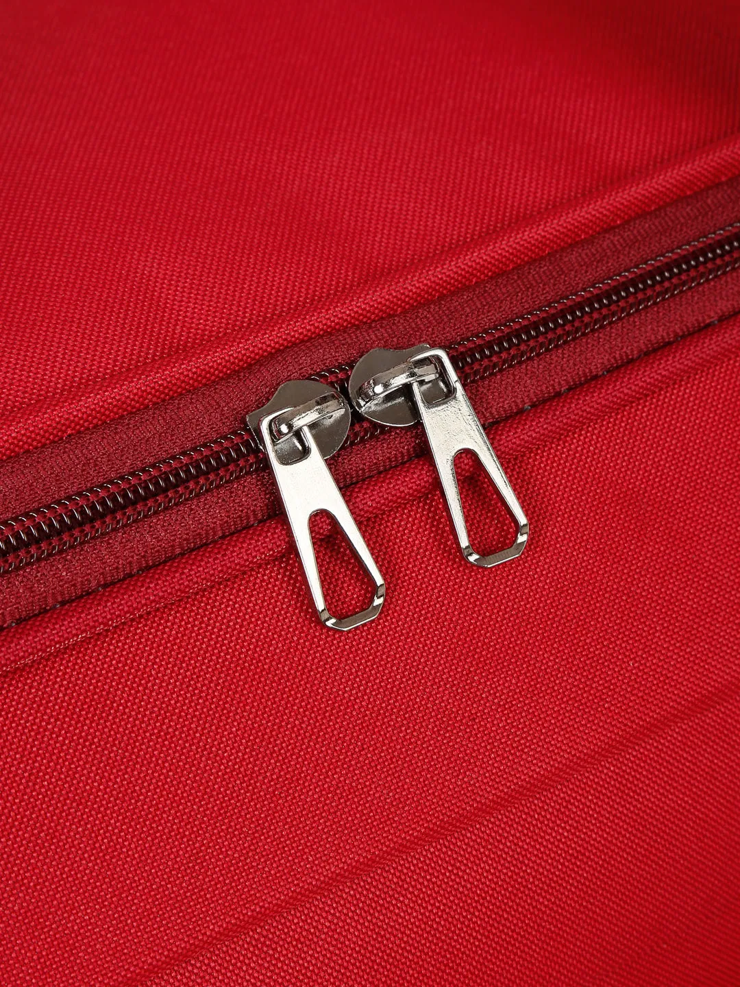 Red Printed Medium Duffel Trolley Bag