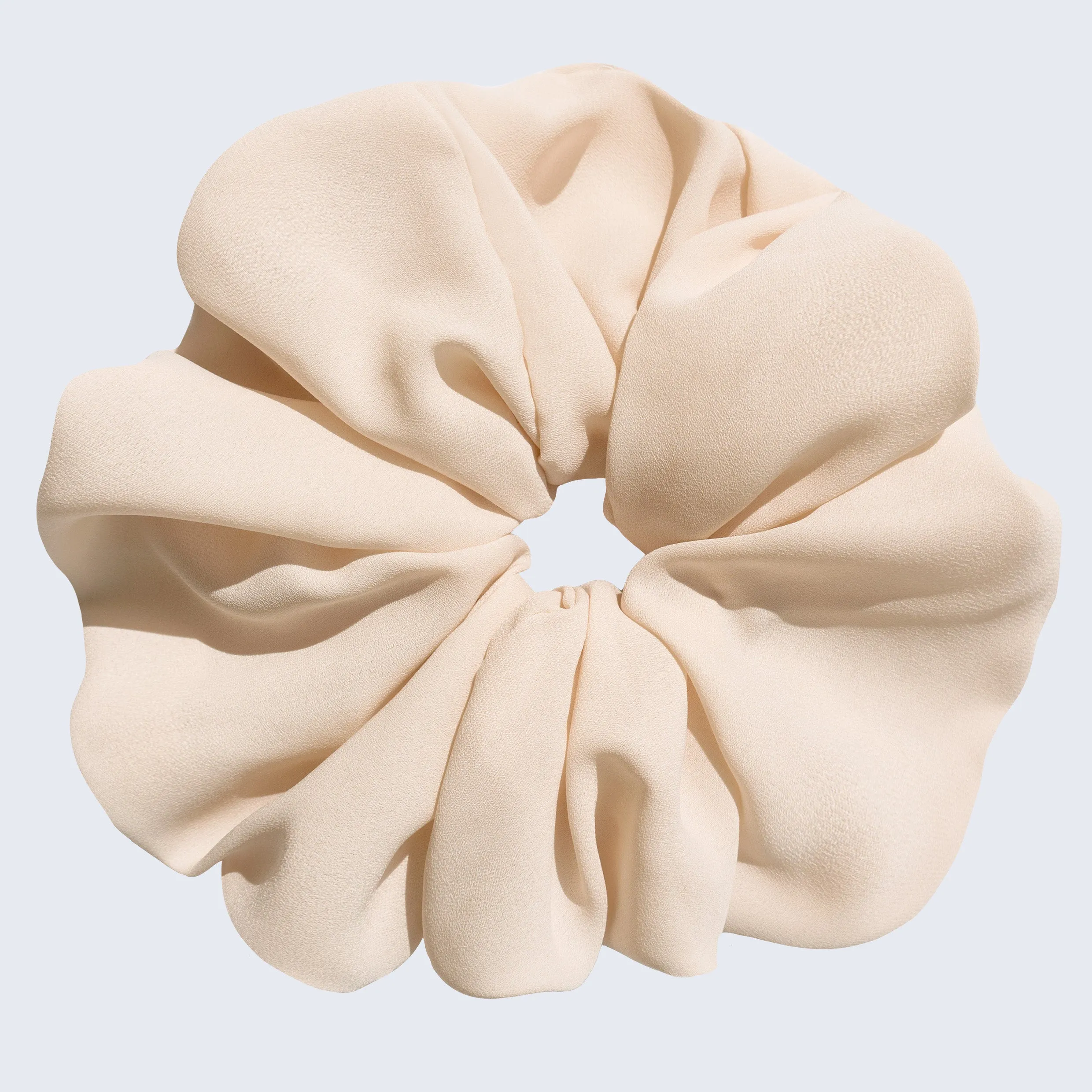SCRUNCHIE in Soft Tan