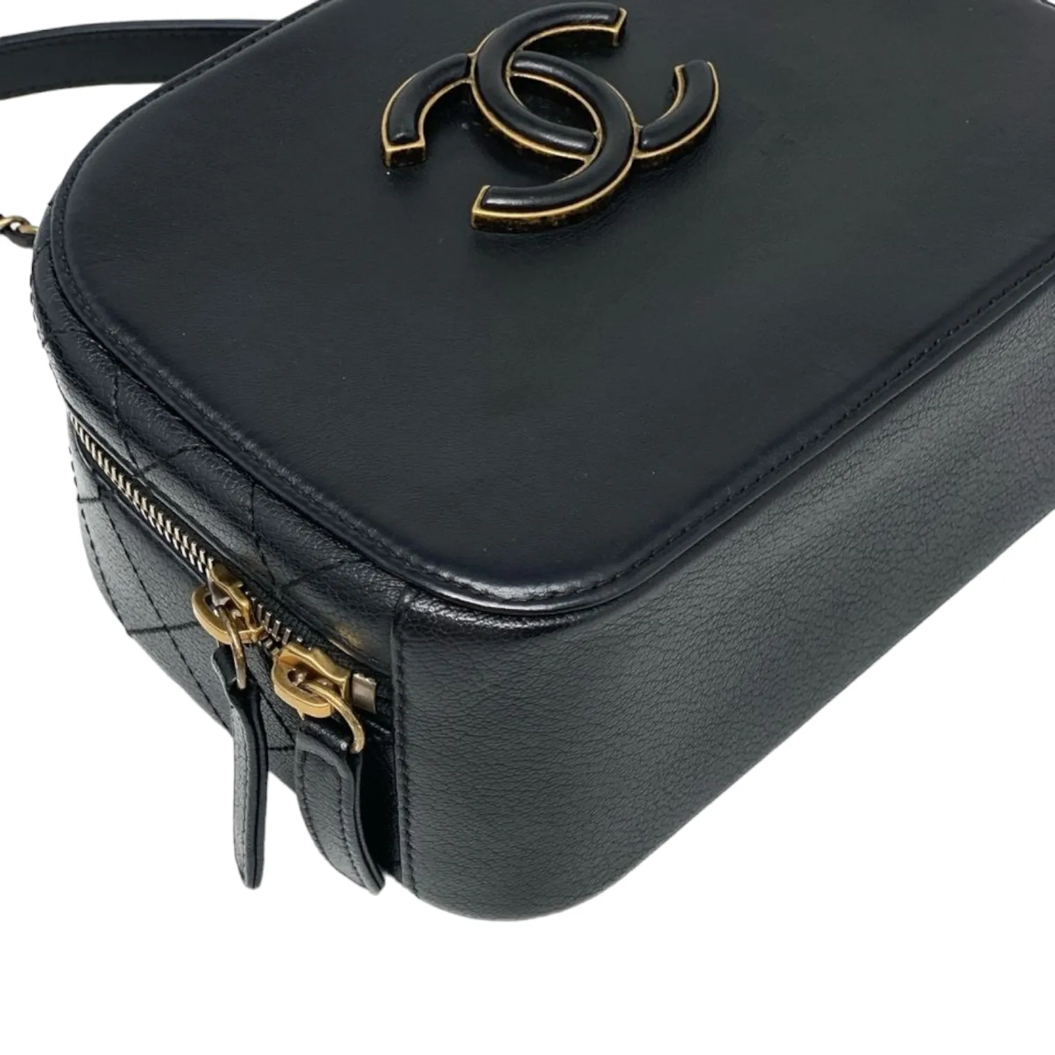 Small Coco Curve Vanity Bag Black GHW