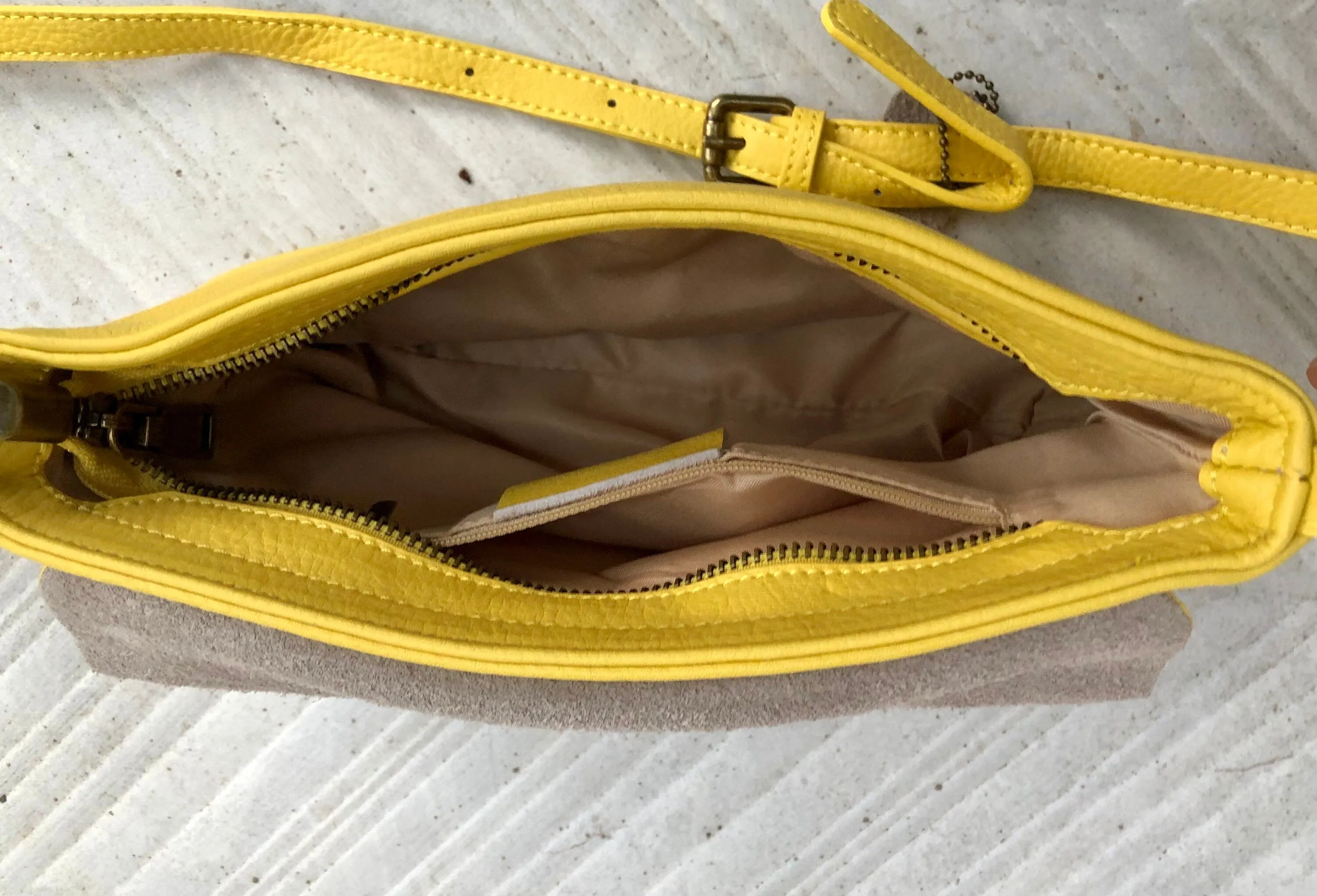 Small leather bag in yellow. Cross body or shoulder bag in GENUINE leather. Yellow leather bag with adjustable strap,  zipper and flap.