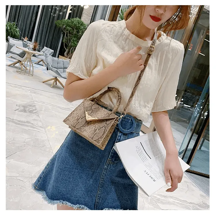 Snake Skin Square Bag: Luxury Snakeskin Shoulder Bag with Adjust. Strap