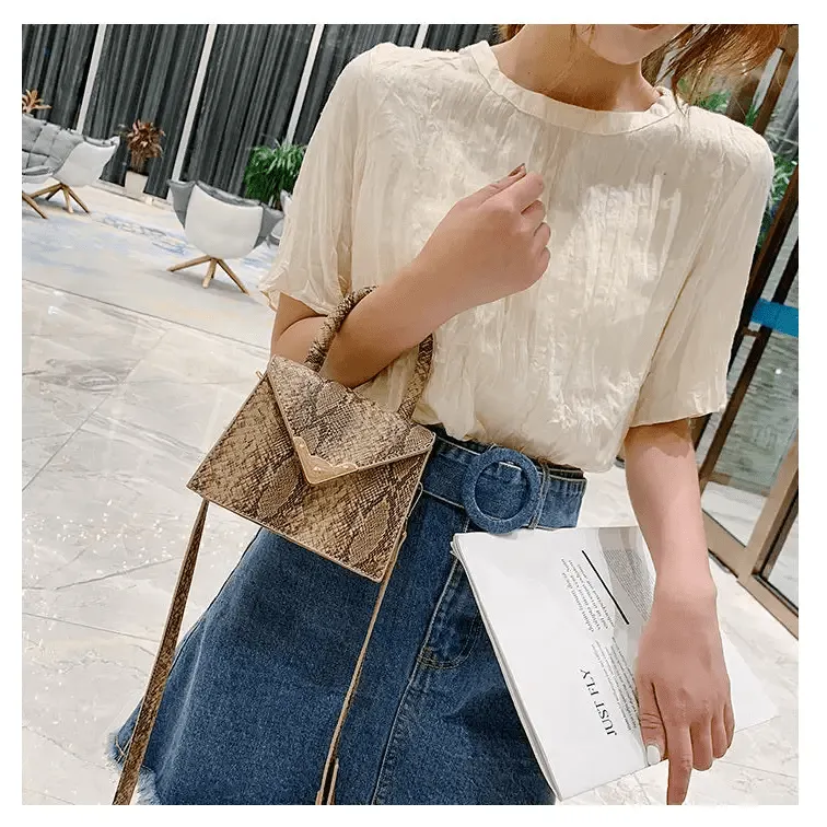 Snake Skin Square Bag: Luxury Snakeskin Shoulder Bag with Adjust. Strap