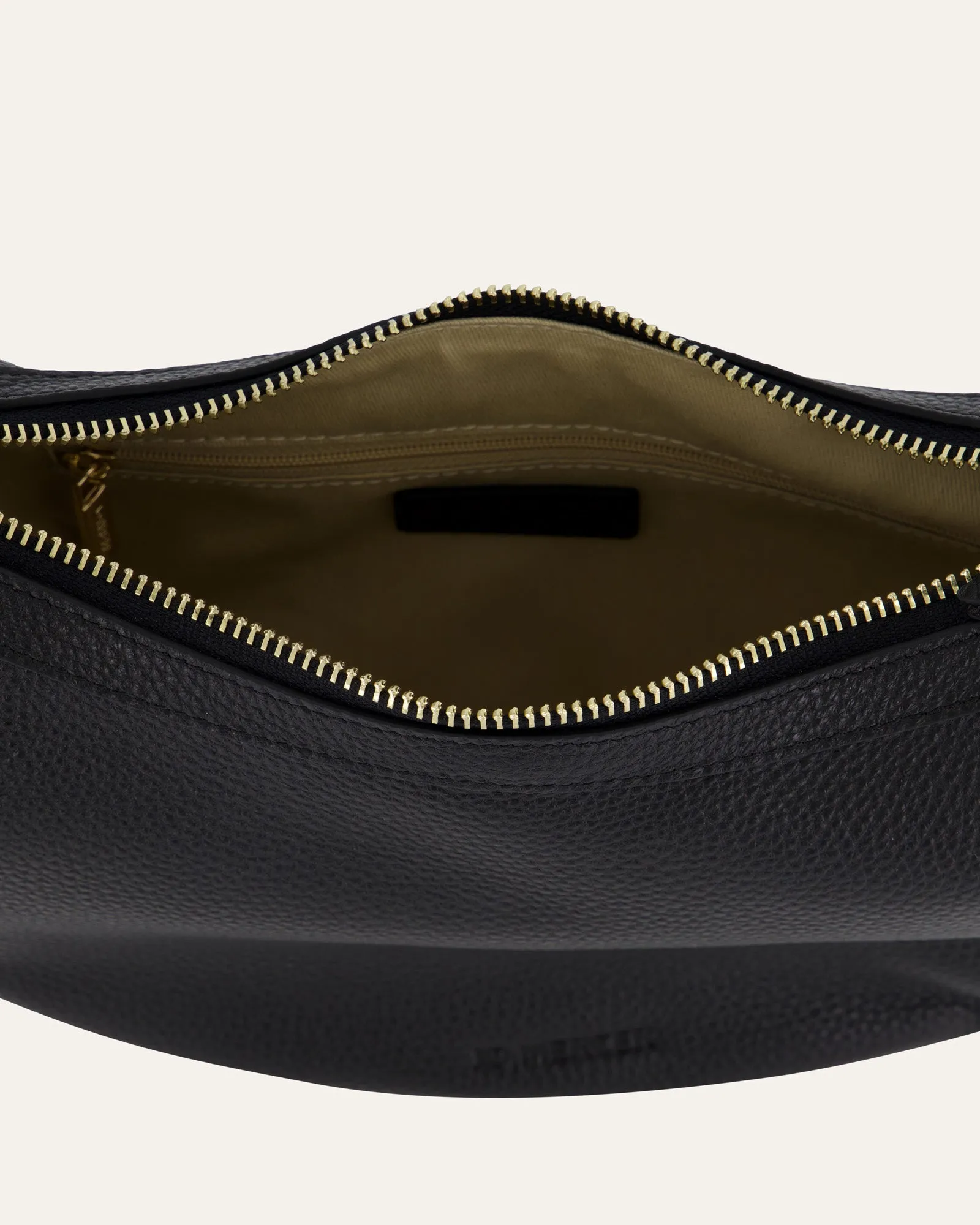 TAYA SHOULDER BAG BLACK LEATHER