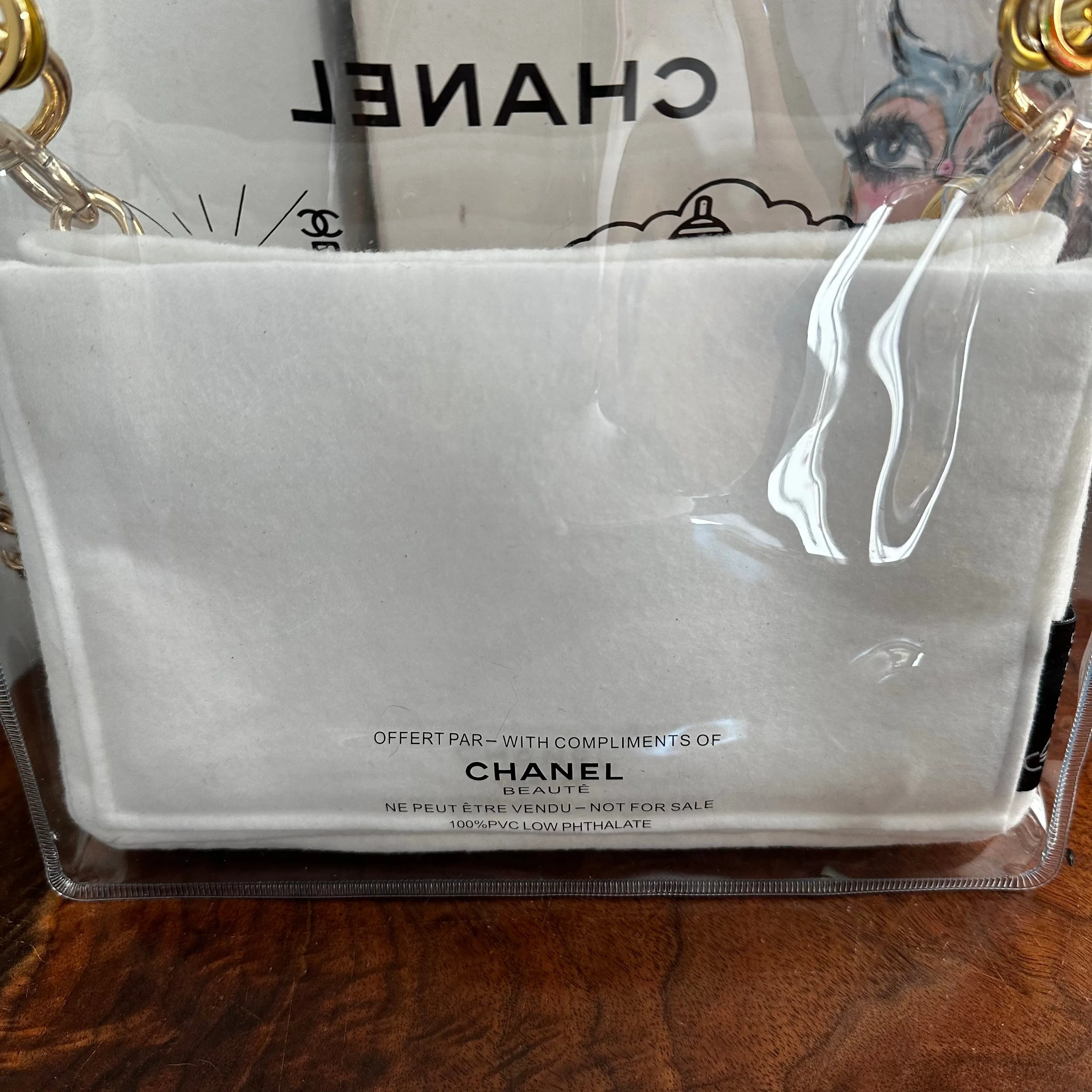 The Clear Swan -trendy Inspired  Chanel Crossbody/handbag