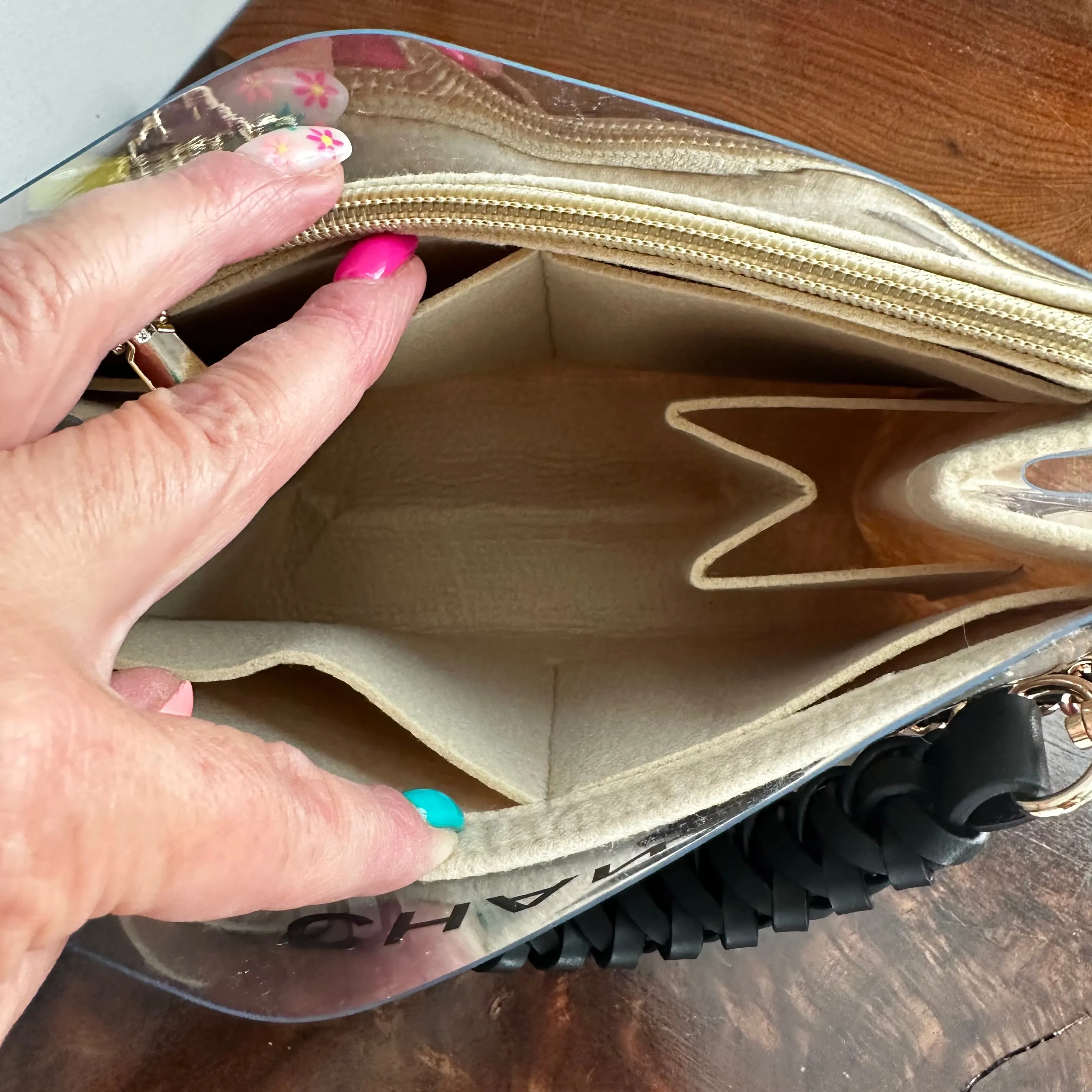 The Clear Swan -trendy Inspired  Chanel Crossbody/handbag