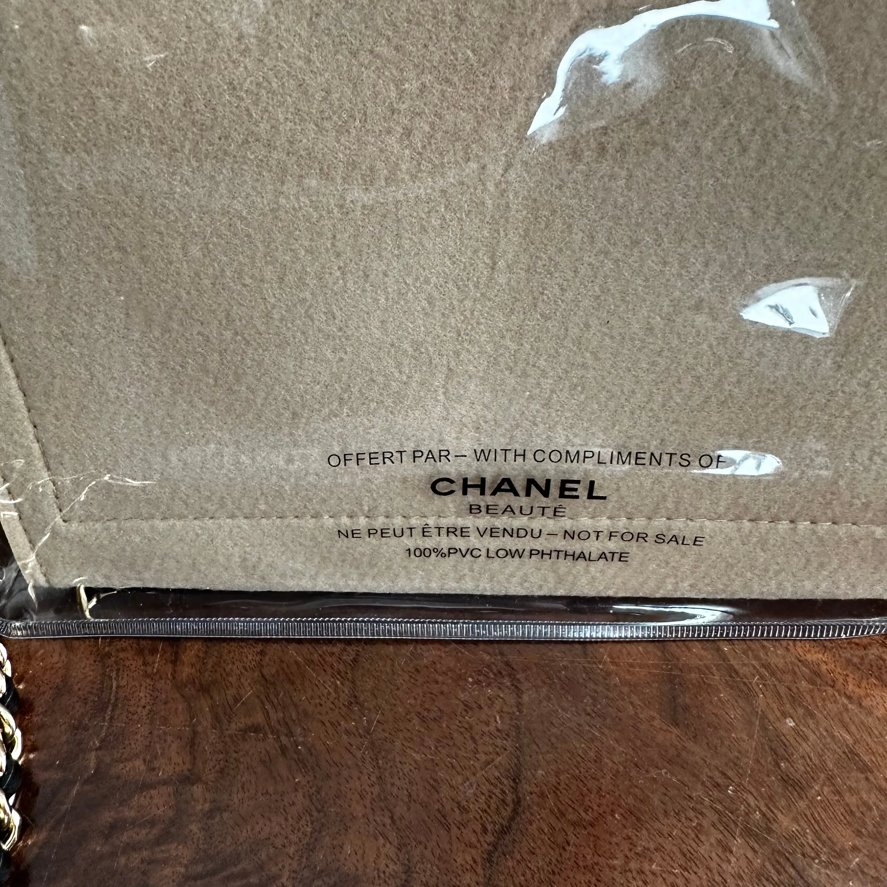 The Clear Swan -trendy Inspired  Chanel Crossbody/handbag