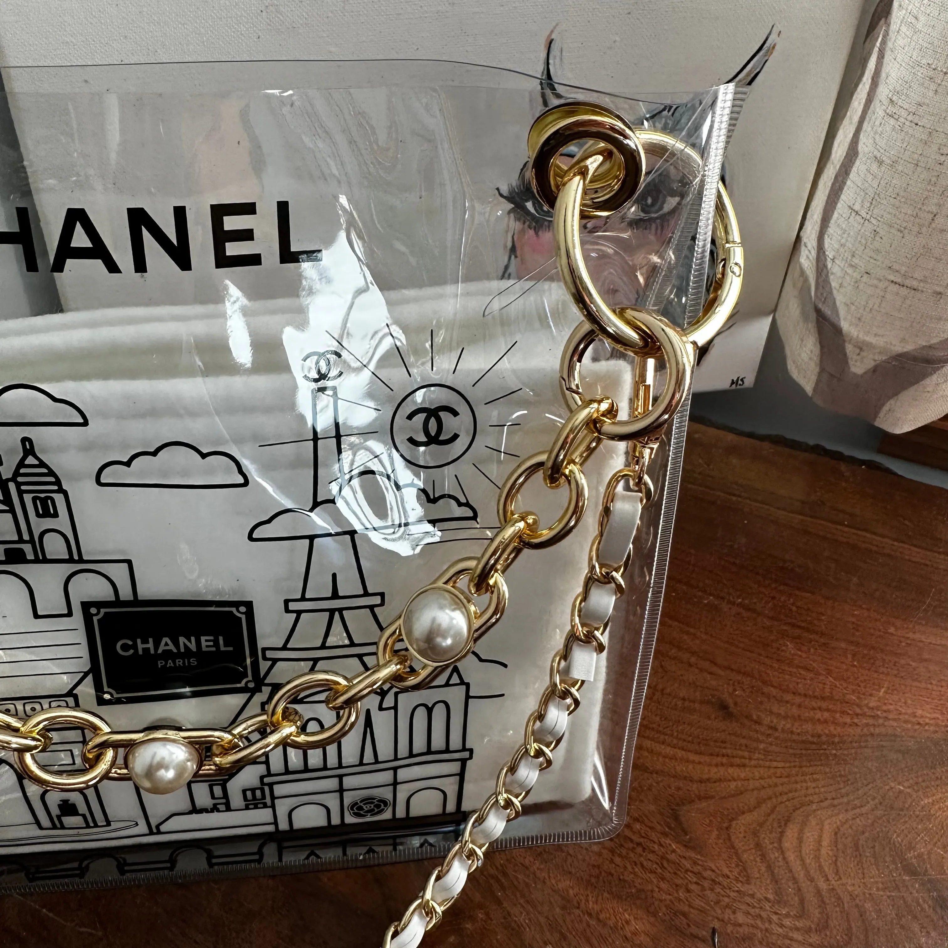 The Clear Swan -trendy Inspired  Chanel Crossbody/handbag
