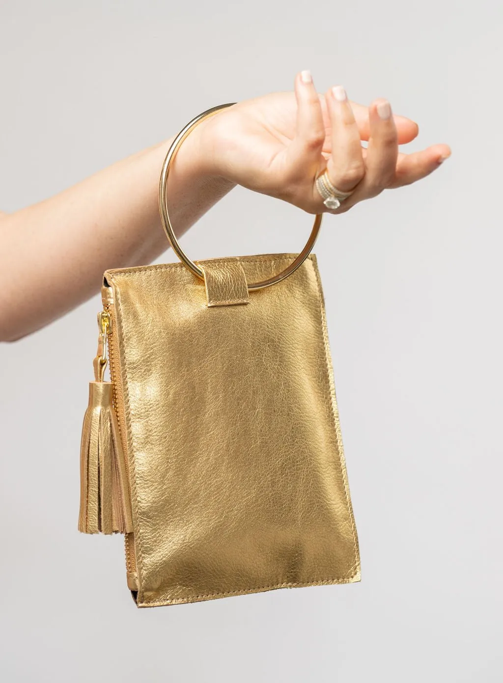 The Metal Ring Wristlet | Gold