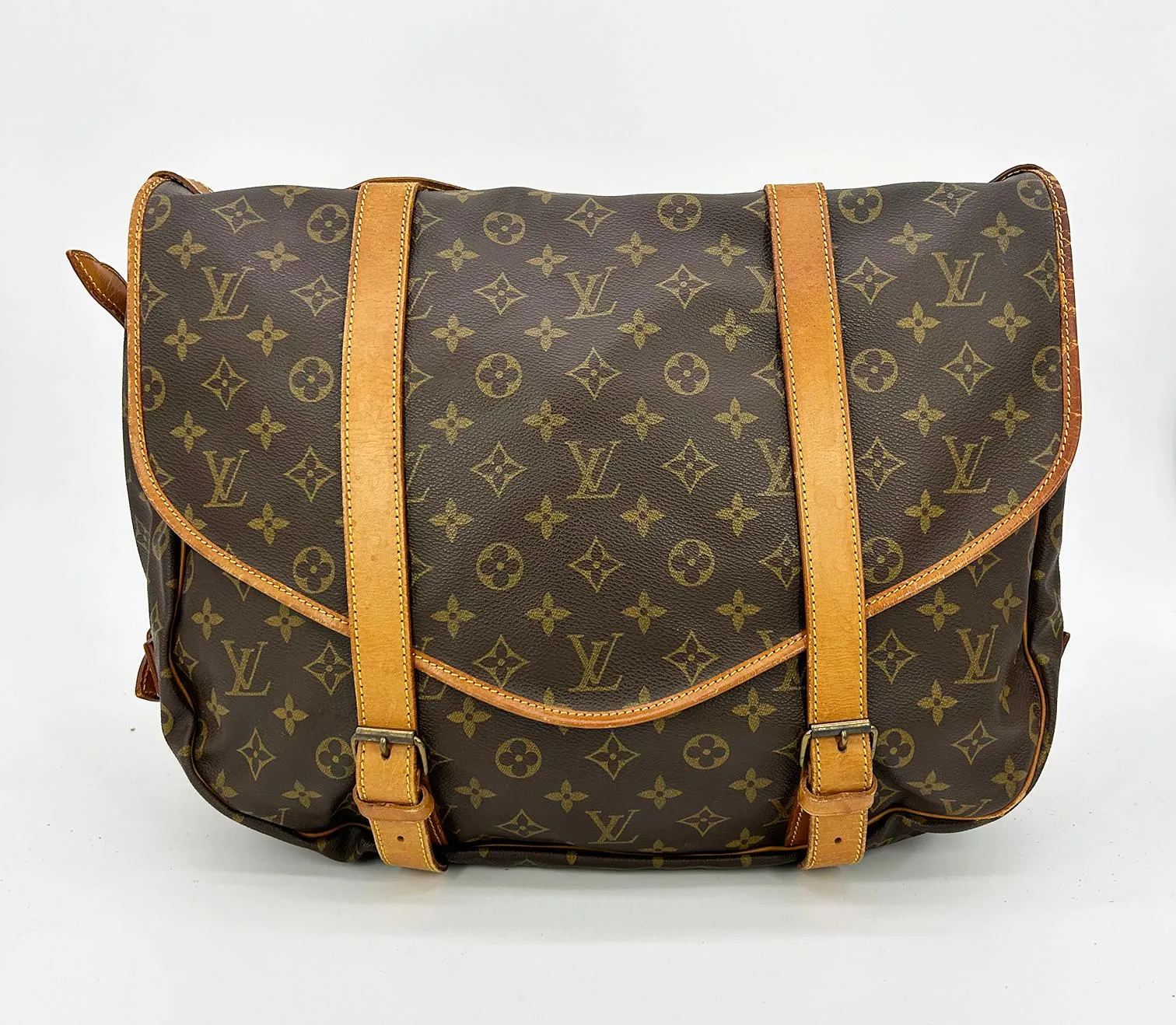 Trendy Inspired Louis Vuitton Vintage Monogram Samur 43 Messenger Shoulder Bag