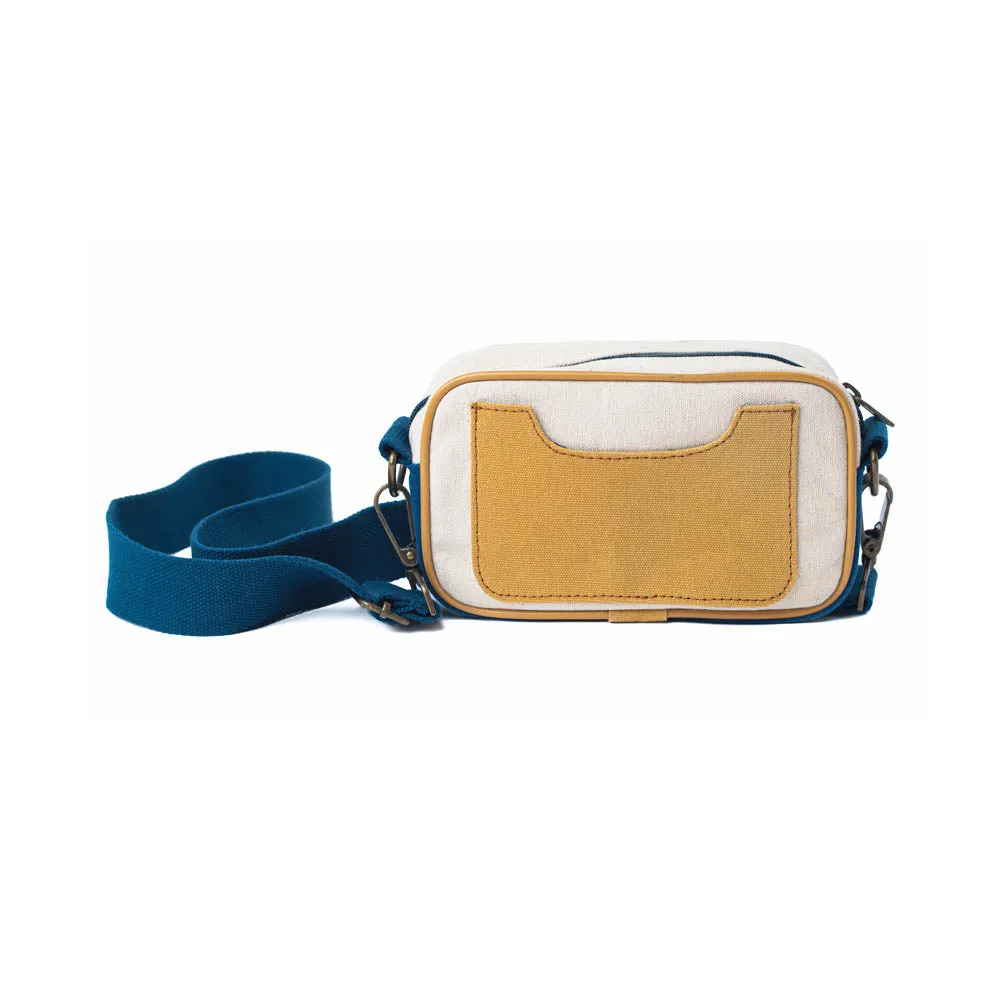 Unisex AW22 Camera Bag