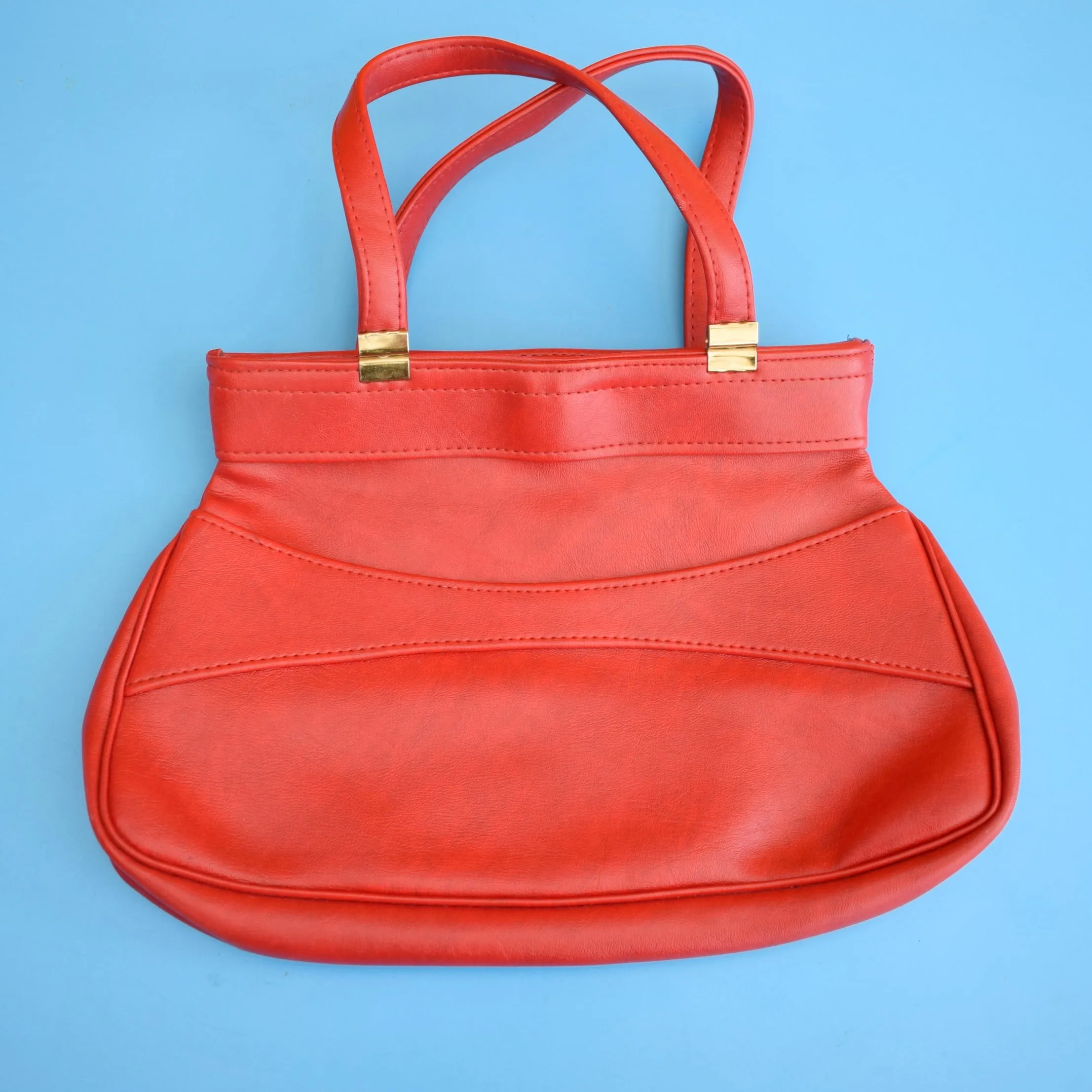 Vintage 1970s Vinyl Clarks Handbag - Red