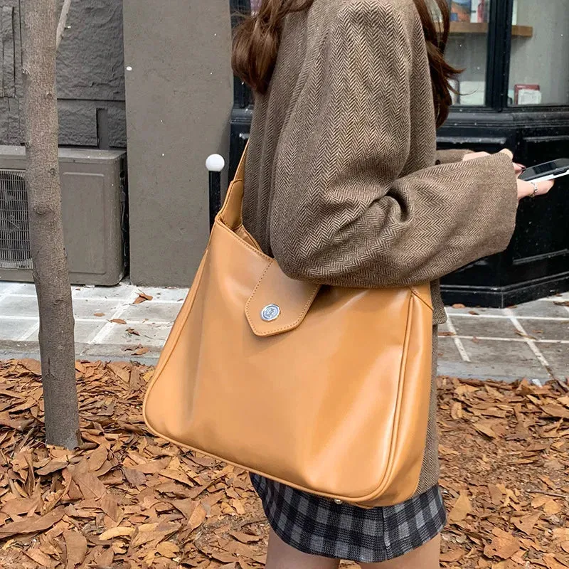 Willow Vintage Faux Leather Shoulder Bag