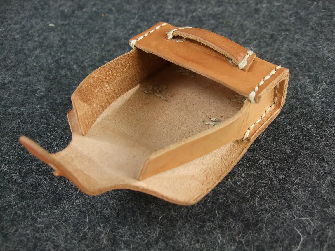 W.W.II Japan Early Nambu Pistol Ammo Pouch   Belt