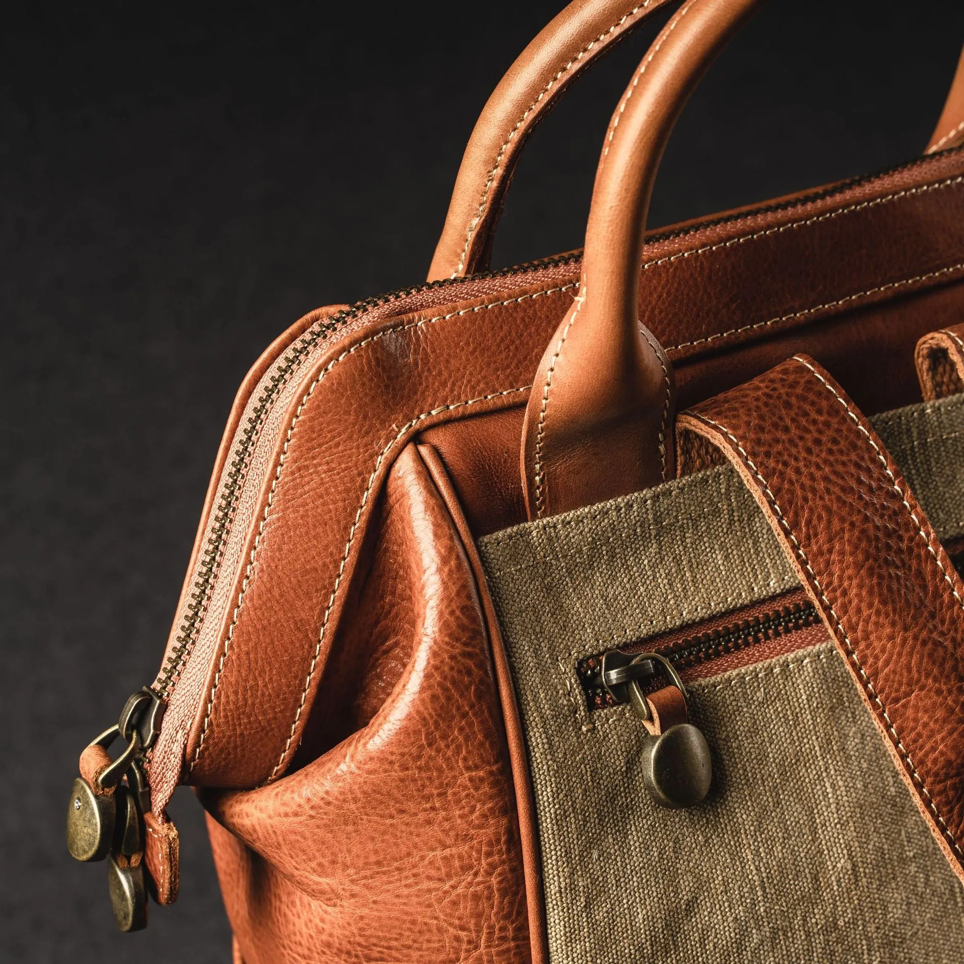 YAAGLE Unisex Vintage Tanned Leather Travel Backpack Tote YGM092