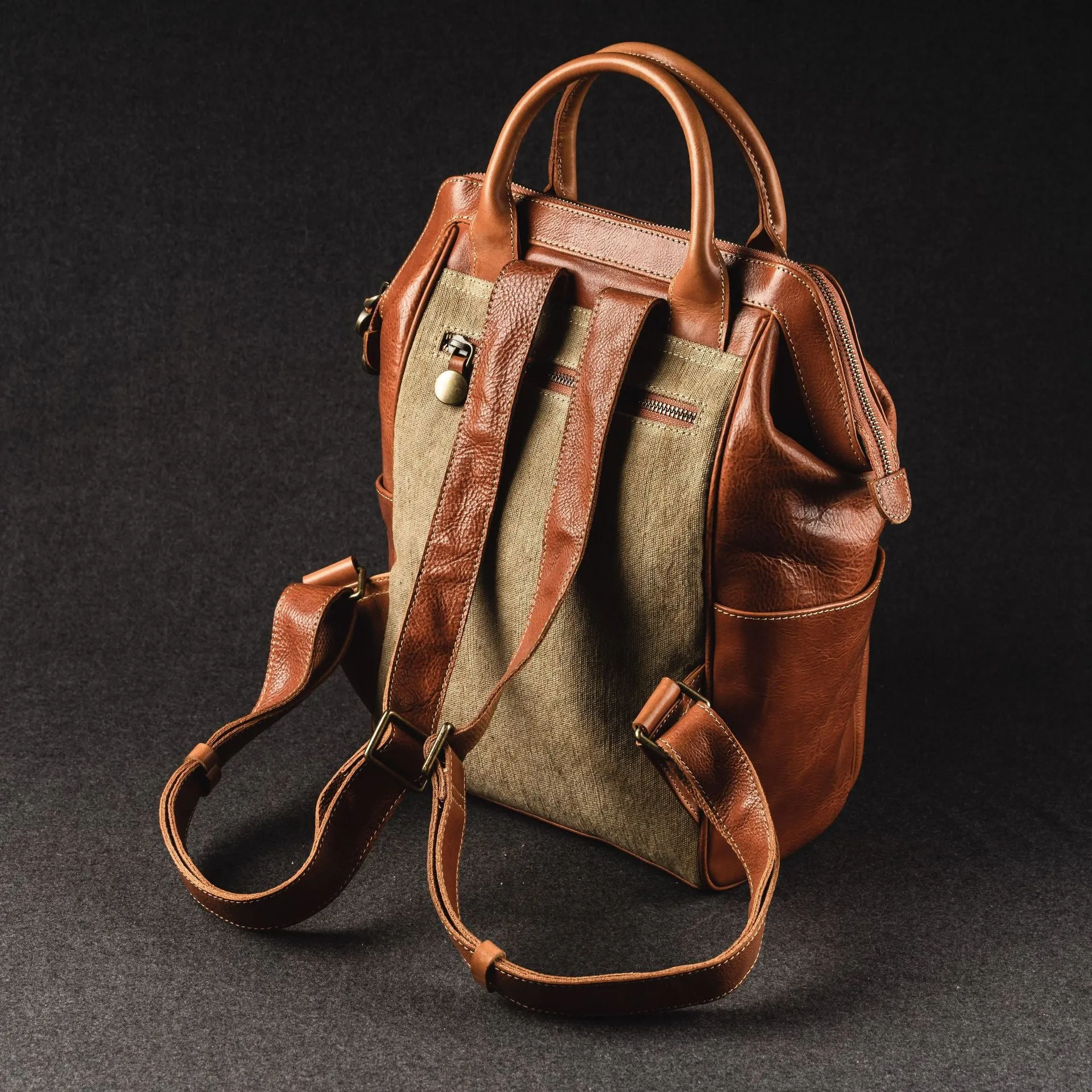 YAAGLE Unisex Vintage Tanned Leather Travel Backpack Tote YGM092